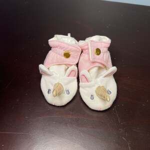 Cloud Island Baby Girl Unicorn Booties‎ 0-6 Months